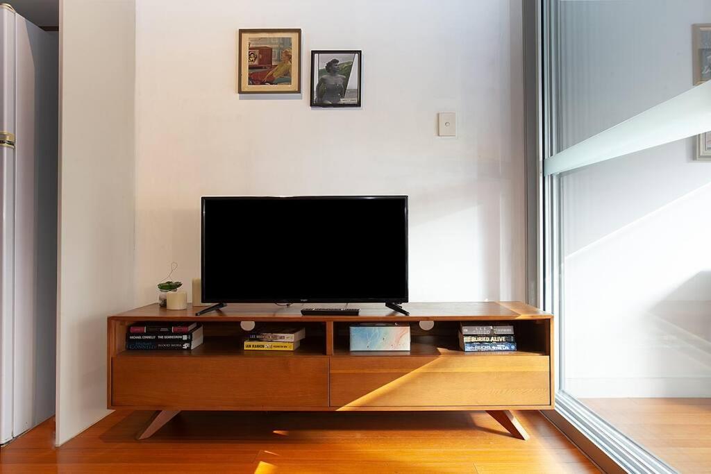 New York Warehouse By Dreams Apartment *